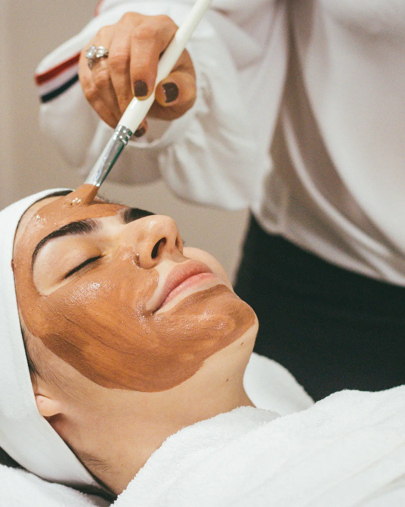 Facials & Clean-ups at home in Chandigarh